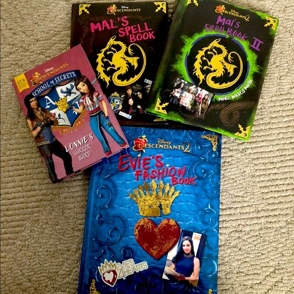 lot of books decendants 2 evie fashion book school